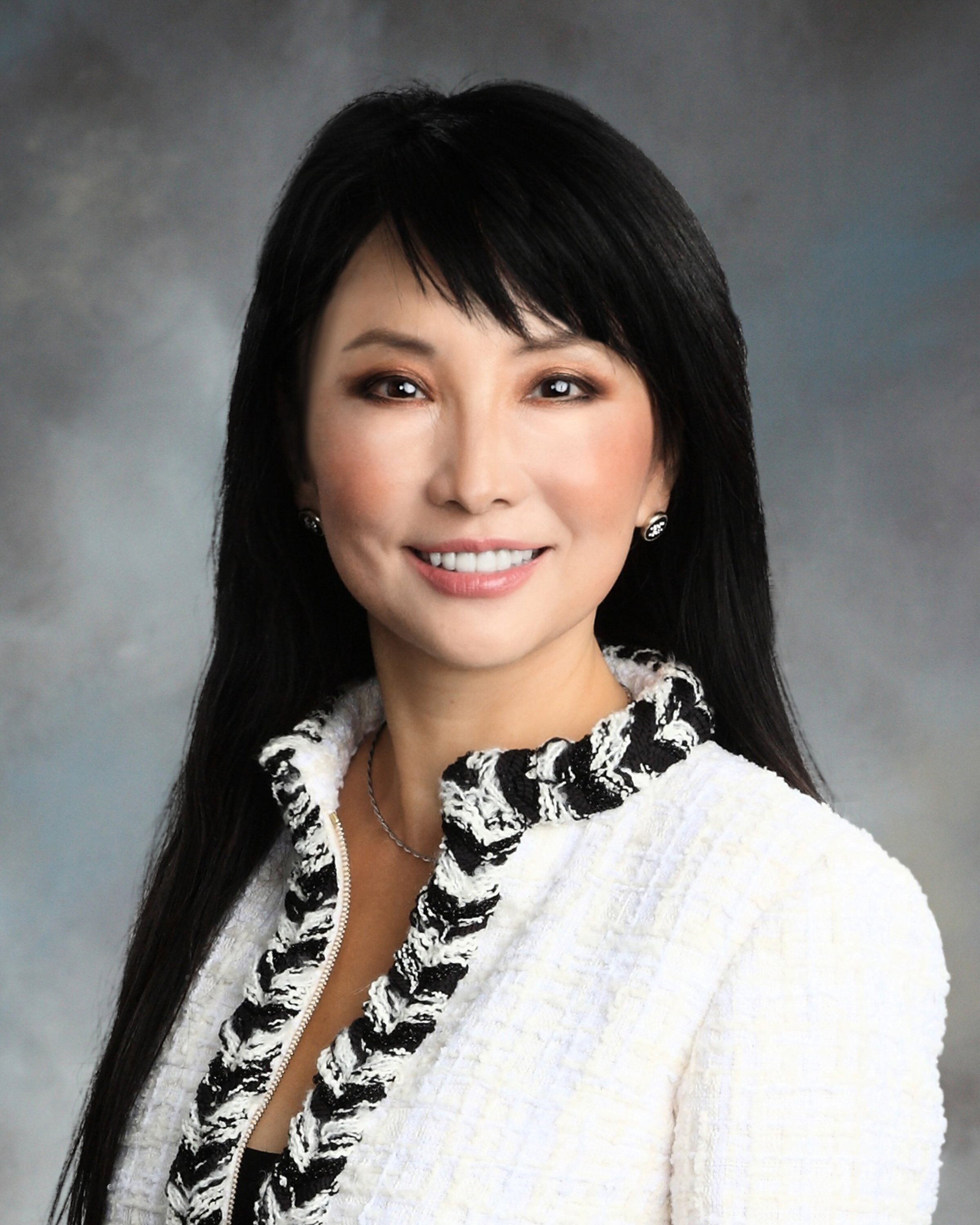 lynn+zhang+8x10+color+2020